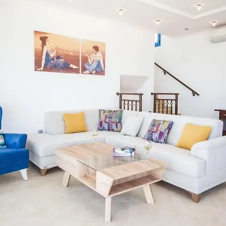 Villa Skala Sleeps 6 Pool Air Con Wifi Spathion